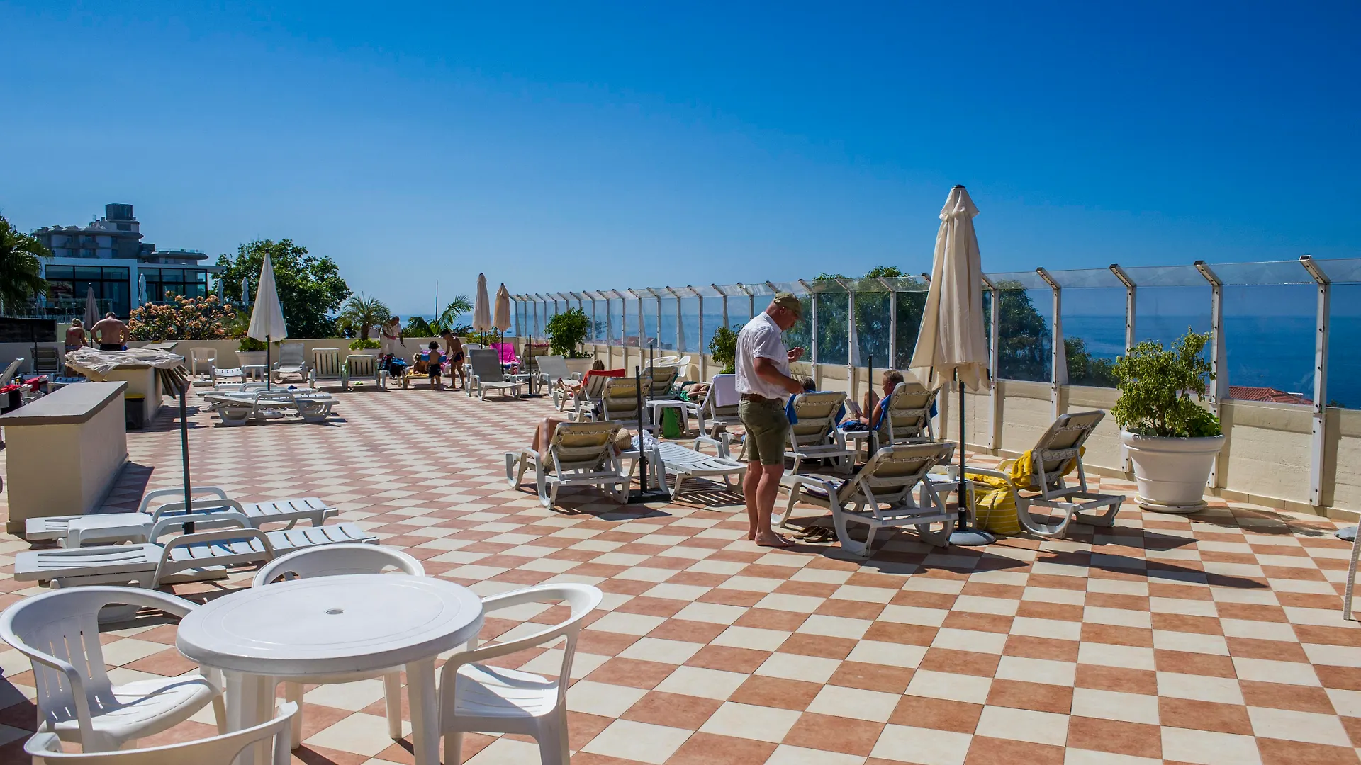 Florasol Residence Hotel - Dorisol Hotels Funchal   Funchal (Madeira)